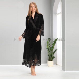 Велюровый длинный халат с кружевом Nusa 0383 Черный, S